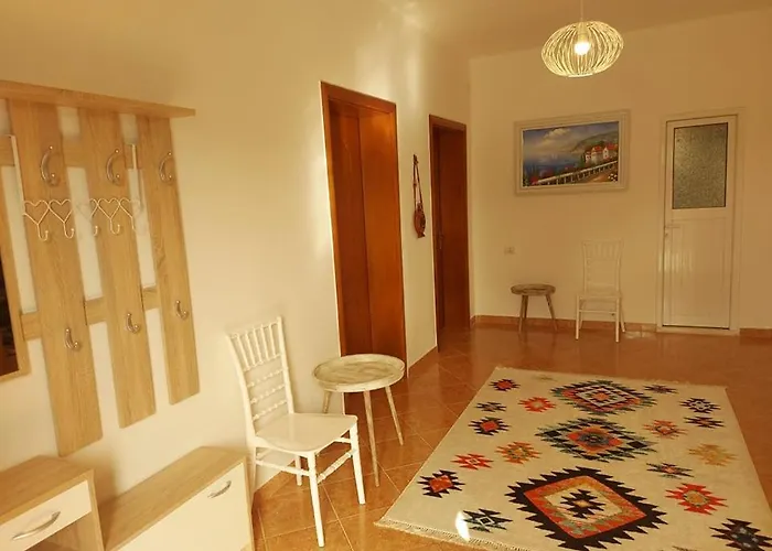 House * Vlora